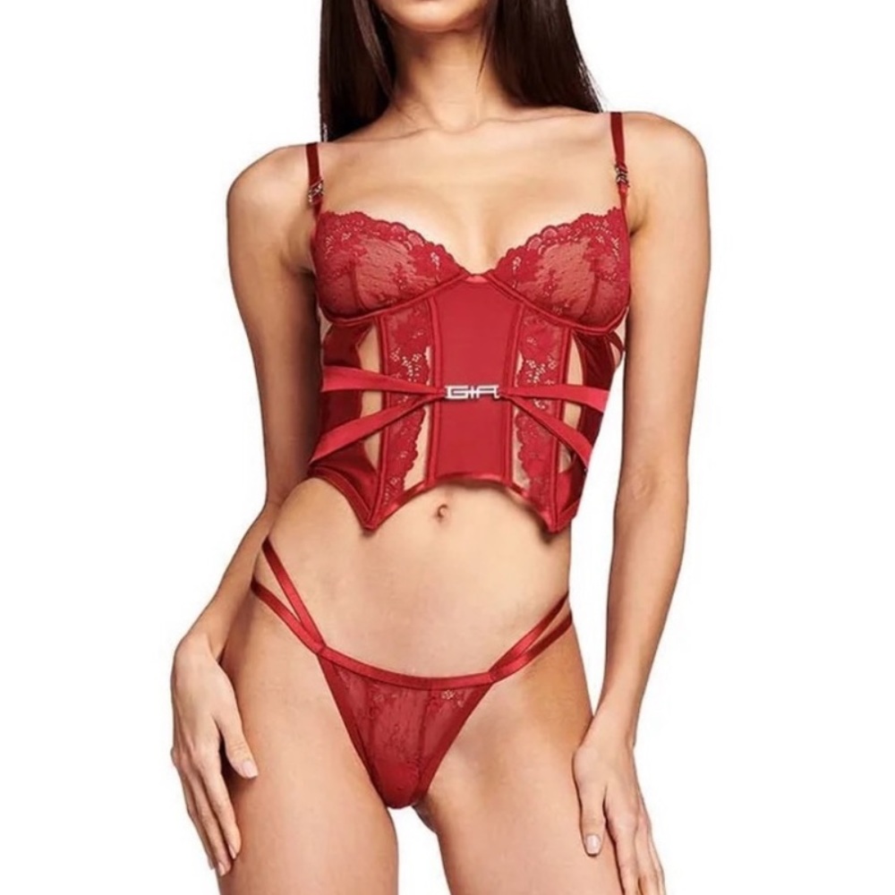 I AM GIA DELPHINE SET